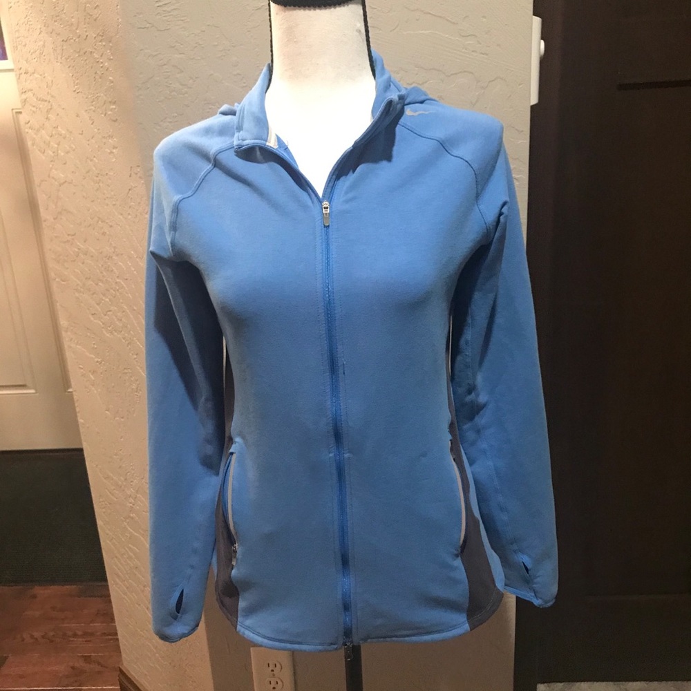 ⭐️🌈 Women’s size M Nike running jacket